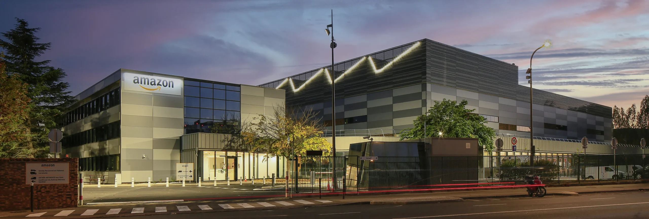 plateforme logistique amazon immobilier entreprise vectura