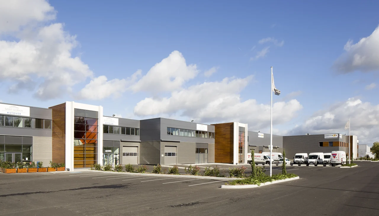 Parc d’activités développé par Vectura Immobilier avec bâtiments d’activités et cellules logistiques modulables