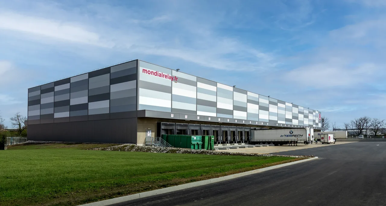 Organisation des quais poids lourds du site Mondial Relay de Colomiers