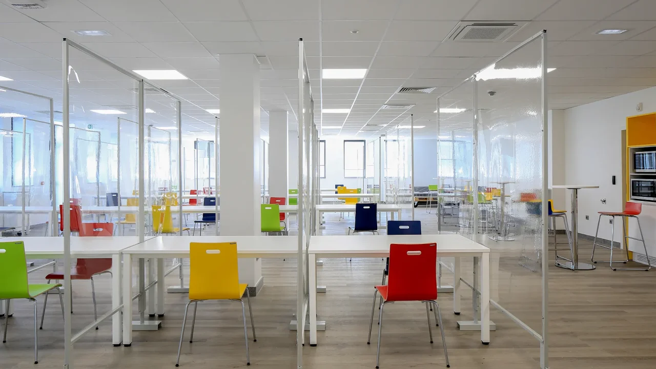 Salle de pause de la messagerie Amazon Noisy-le-Grand