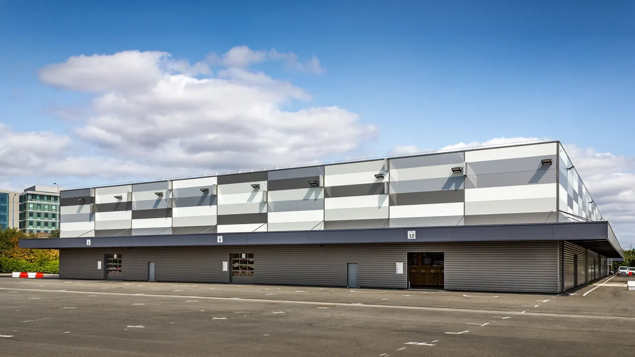 Quais de chargement de la plateforme logistique Vectura Toulouse route d’Espagne