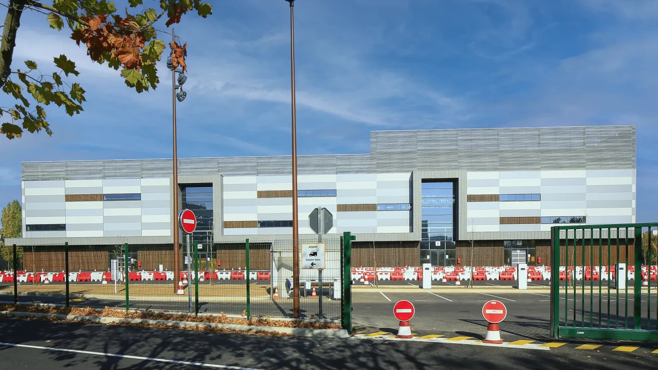 Vectura Last Mile Vélizy centre de distribution urbain