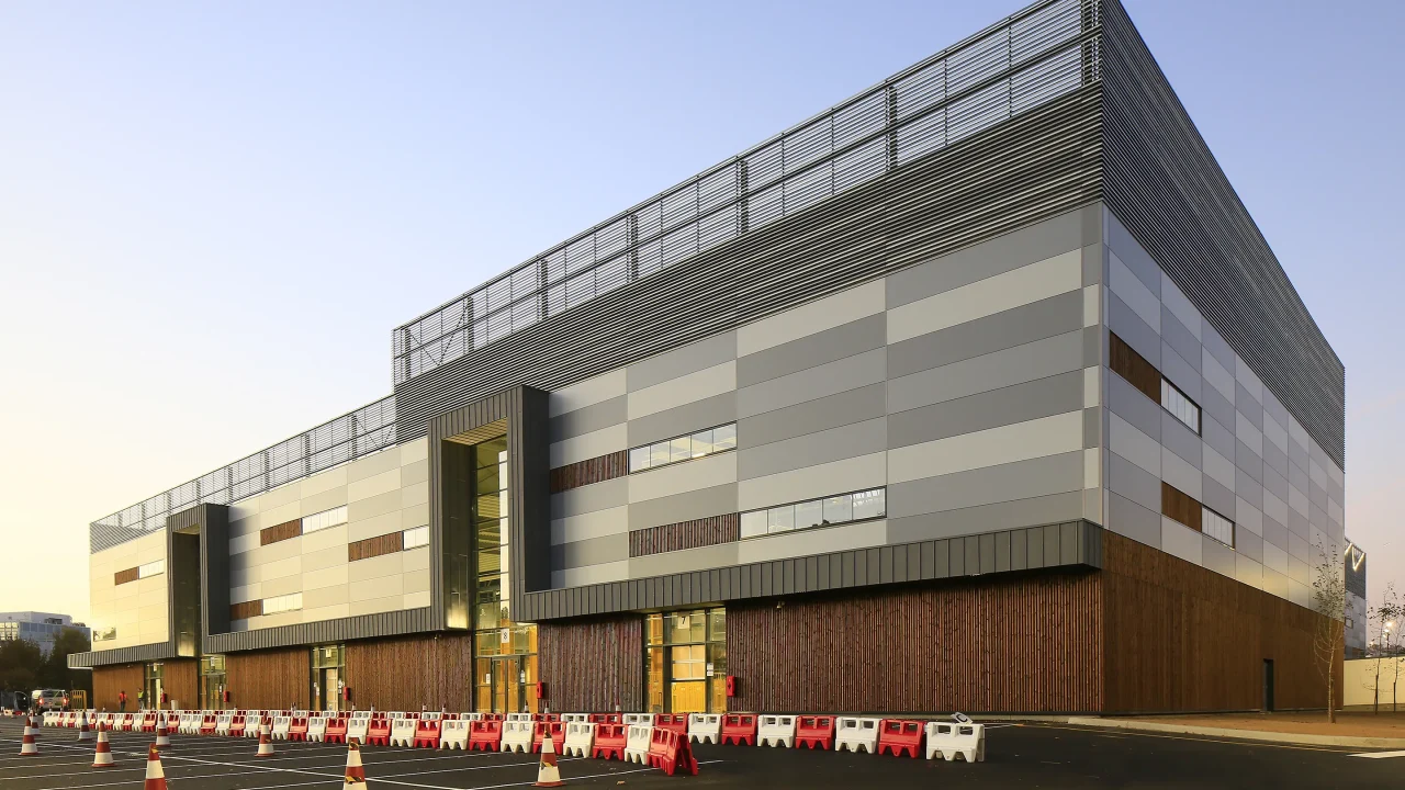 Plateforme logistique last mile Vectura à Vélizy dans le parc d’affaires Inovel