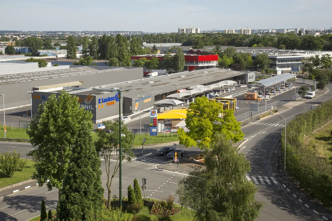 vue aerienne parc activites blanc mesnil implantation carrefour axes routiers environnement urbain