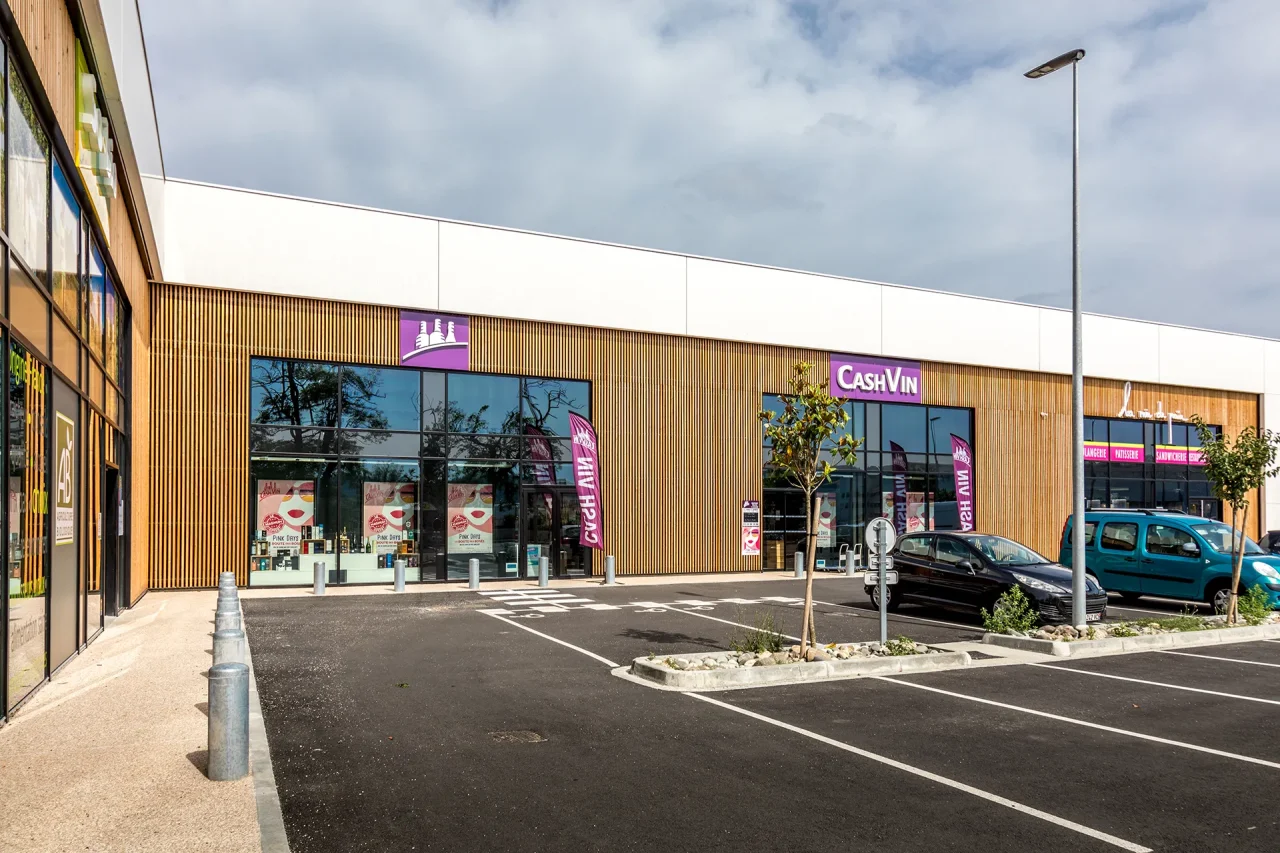 vitrines magasins et enseignes so bio cash vin la mie de pain