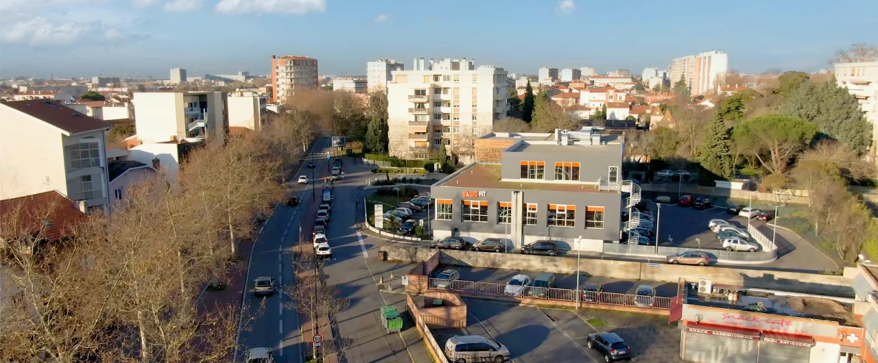 vue aerienne site commerces services toulouse route espagne vectura